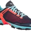 SALEWA Lite Train K Schoenen Dames, Bont 1 SALEWA Lite Train K Schoenen Dames, Bont -Kampeeruitrusting Verkoop 2024 salewa lite train k shoes women premium navy fluo coral 1